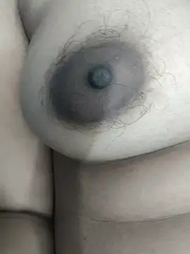 Snapshot of telugu_honey1 chatting on 12-02-25, 11:45 telugu honey1 online show from 12-02-25, 11:45