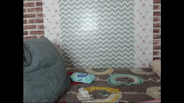 KaMila M00N online show from 10-18-25, 04:20