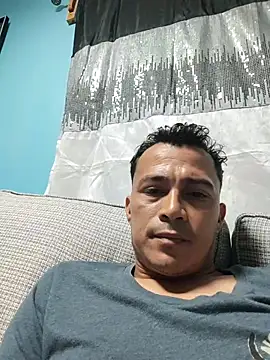 Snapshot of elflacodel25 chatting on 11-29-25, 03:28 elflacodel25 online show from 11-29-25, 03:28