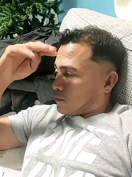 Snapshot of elflacodel25 chatting on 11-25-25, 04:13 elflacodel25 online show from 11-25-25, 04:13