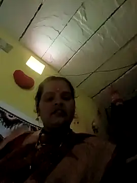 Snapshot of Sh_kiyara chatting on 09-18-25, 11:35 Sh kiyara online show from 09-18-25, 11:35