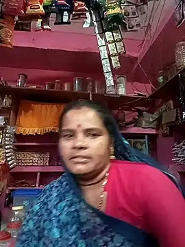 Snapshot of Sh_kiyara chatting on 09-26-25, 12:39 Sh kiyara online show from 09-26-25, 12:39