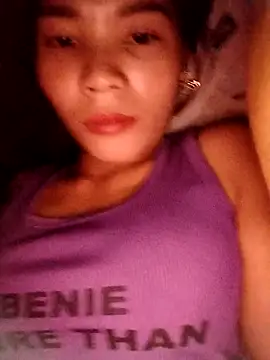 Snapshot of linhkem-cute chatting on 09-29-25, 01:28 linhkem-cute online show from 09-29-25, 01:28