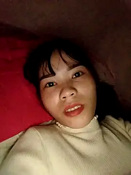 Snapshot of linhkem-cute chatting on 11-03-25, 03:12 linhkem-cute online show from 11-03-25, 03:12