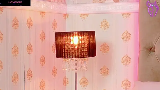 CoraVex online show from 10-23-25, 04:11