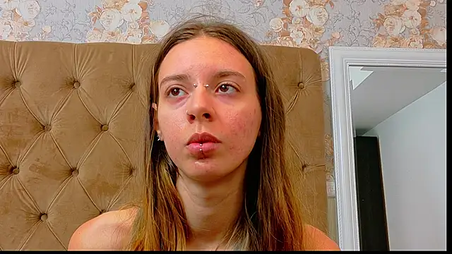 Snapshot of CoraVex chatting on 05-28-26, 03:58 CoraVex online show from 05-28-26, 03:58