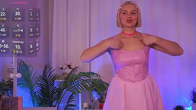 Amelia Wells online show from 10-17-25, 05:11