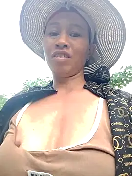 donna-bae online show from 04-13-26, 10:19