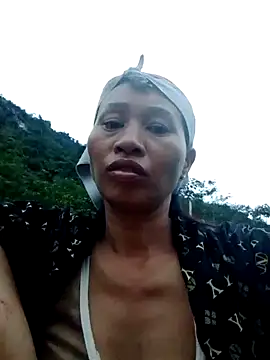 donna-bae online show from 11-11-25, 10:10