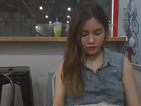 MaiHoang2k online show from 09-22-25, 02:56