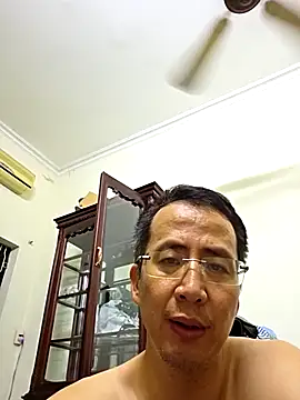 MaiHoang2k online show from 10-05-25, 01:46