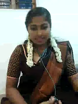 TAMIL AMMUKUTTYY online show from 09-18-25, 05:38