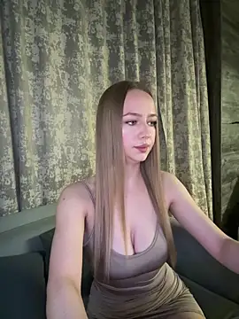 MissOyee online show from 11-11-25, 07:08