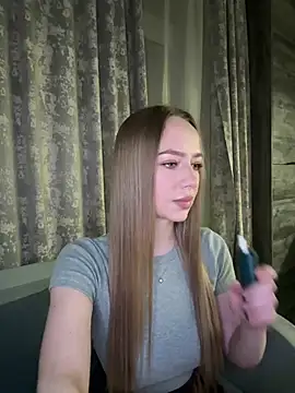 Snapshot of MissOyee chatting on 02-07-26, 07:11 MissOyee online show from 02-07-26, 07:11