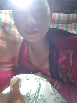 Qinjid002 online show from 10-08-25, 03:41