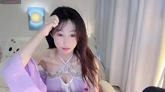 Snapshot of ai-ai-mi chatting on 05-15-26, 09:18 ai-ai-mi online show from 05-15-26, 09:18