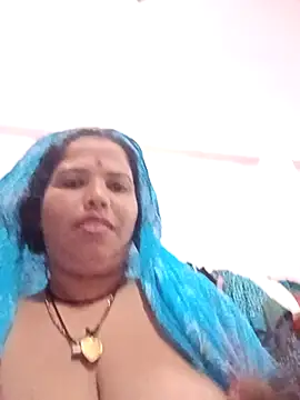 Snapshot of Hott_locky chatting on 10-11-25, 11:50 Hott locky online show from 10-11-25, 11:50