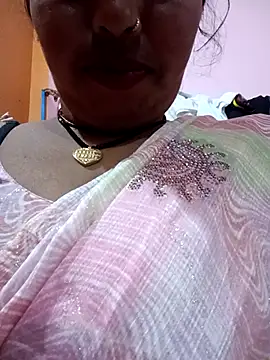 Hott locky online show from 12-19-25, 01:02