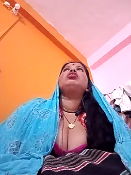 Hott locky online show from 11-15-25, 01:31