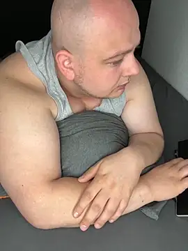 xXLustMolchXx online show from 09-28-25, 08:32