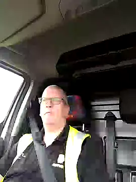 Snapshot of PhilM2001 chatting on 06-18-26, 10:53 PhilM2001 online show from 06-18-26, 10:53
