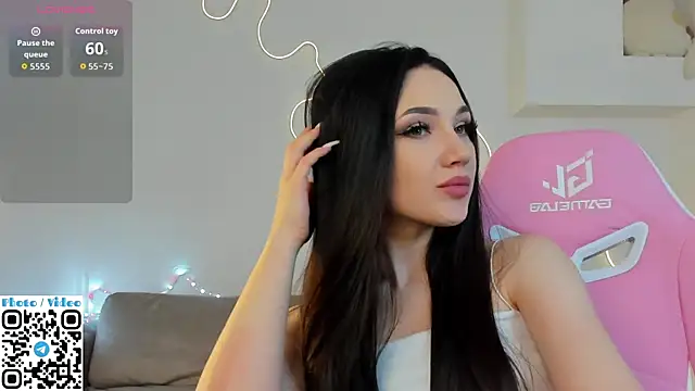 Helen Spark online show from 09-20-25, 02:05