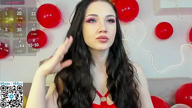 Helen Spark online show from 10-12-25, 01:51