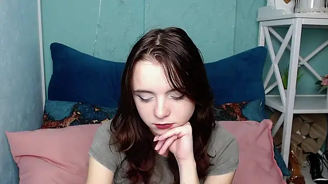 VivienneRo online show from 10-09-25, 04:46