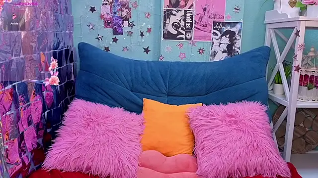 VivienneRo online show from 04-05-26, 04:52