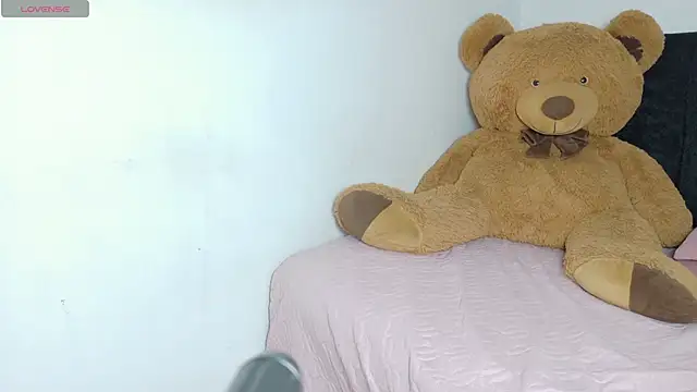 Natashaparker   online show from 11-22-25, 07:57