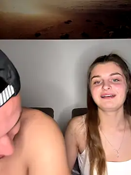 Snapshot of only4love chatting on 10-13-25, 08:54 only4love online show from 10-13-25, 08:54