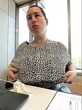 bichota85 online show from 03-11-26, 10:42