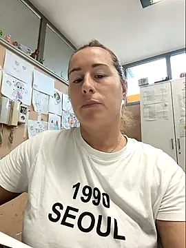 Snapshot of bichota85 chatting on 10-14-25, 11:00 bichota85 online show from 10-14-25, 11:00