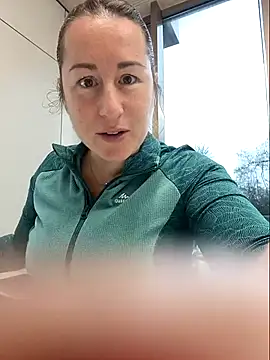 bichota85 online show from 12-15-25, 09:04