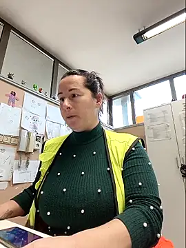 bichota85 online show from 03-12-26, 12:42