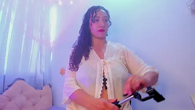 sharlot montalvo  online show from 11-06-25, 03:05