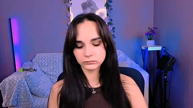 Snapshot of ariana_ross7 chatting on 10-18-25, 07:05 ariana ross7 online show from 10-18-25, 07:05