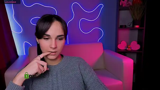 ariana ross7 online show from 11-24-25, 10:26