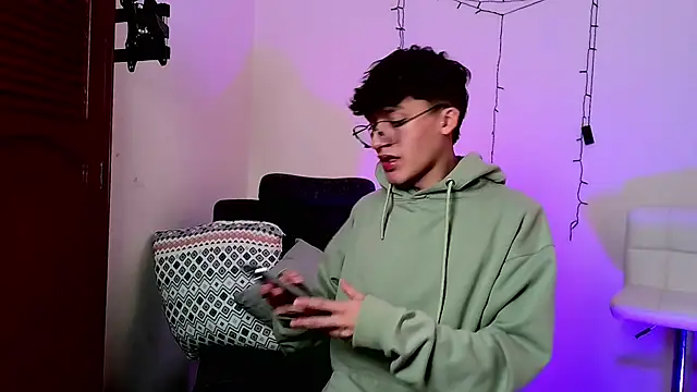 bellmontneon online show from 11-12-25, 11:25