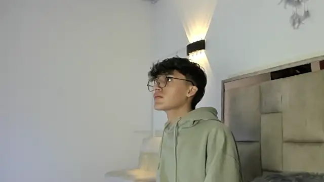 bellmontneon online show from 10-13-25, 11:34