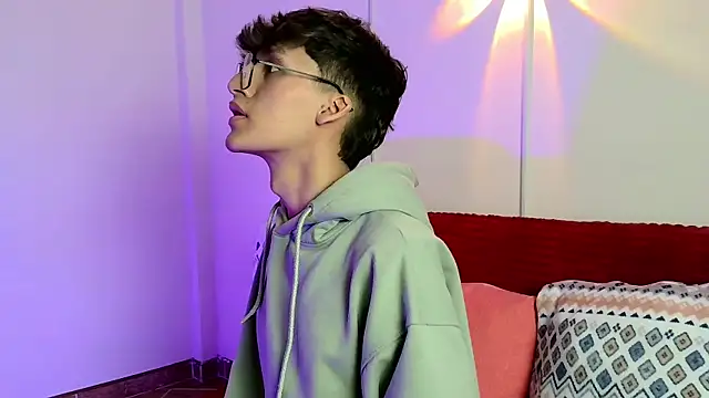 bellmontneon online show from 10-16-25, 02:25