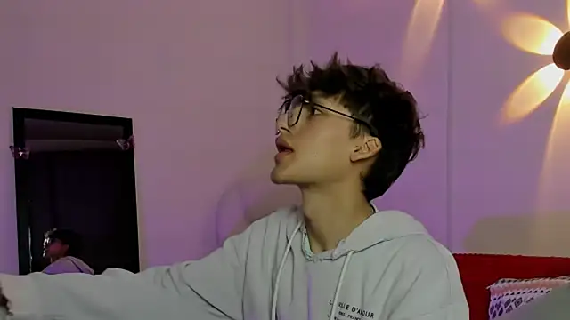 bellmontneon online show from 09-24-25, 11:06