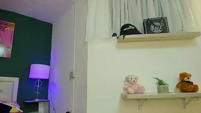 prettygirl691 online show from 09-22-25, 01:44