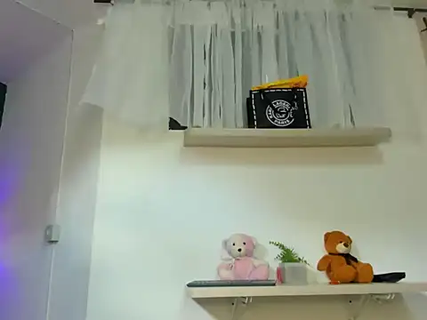 prettygirl691 online show from 09-23-25, 07:21