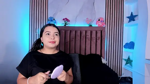 LunaWiill  online show from 11-24-25, 12:05