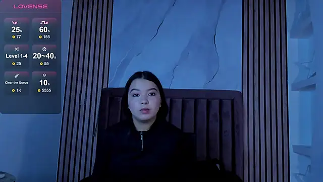Snapshot of LunaWiill_ chatting on 10-03-25, 12:28 LunaWiill online show from 10-03-25, 12:28