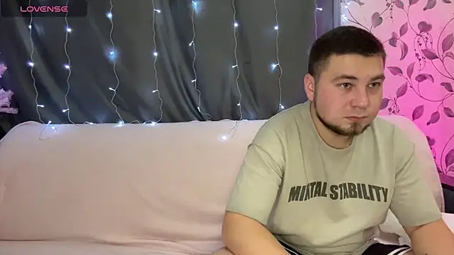 coupleinspire online show from 12-21-25, 09:04