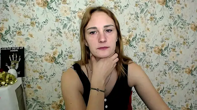 Snapshot of Milana_Cutie_ chatting on 10-07-25, 05:52 Milana Cutie online show from 10-07-25, 05:52