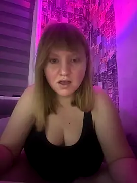 Snapshot of GretieLee chatting on 10-01-25, 05:17 GretieLee online show from 10-01-25, 05:17