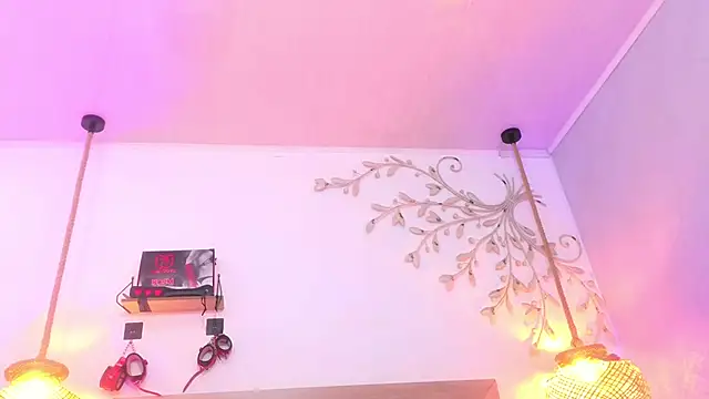 Daphnee-x online show from 10-25-25, 11:09